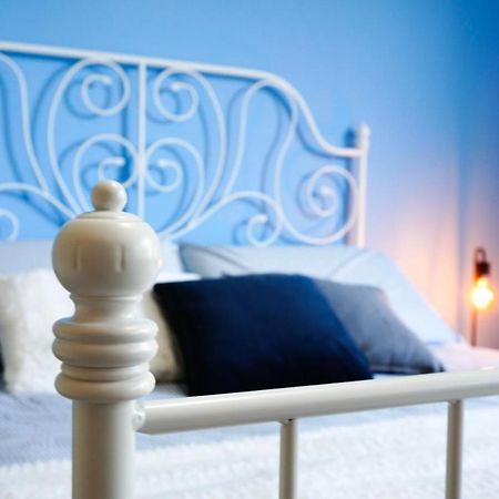 Villa Aurelia - Seafront Apartment With Terrace クアルトゥ・サンテーレナ エクステリア 写真