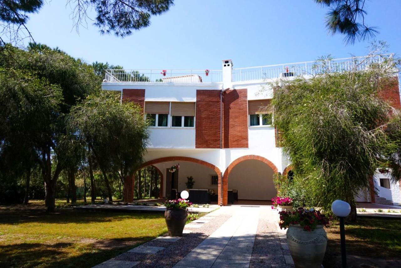 Villa Aurelia - Seafront Apartment With Terrace クアルトゥ・サンテーレナ エクステリア 写真