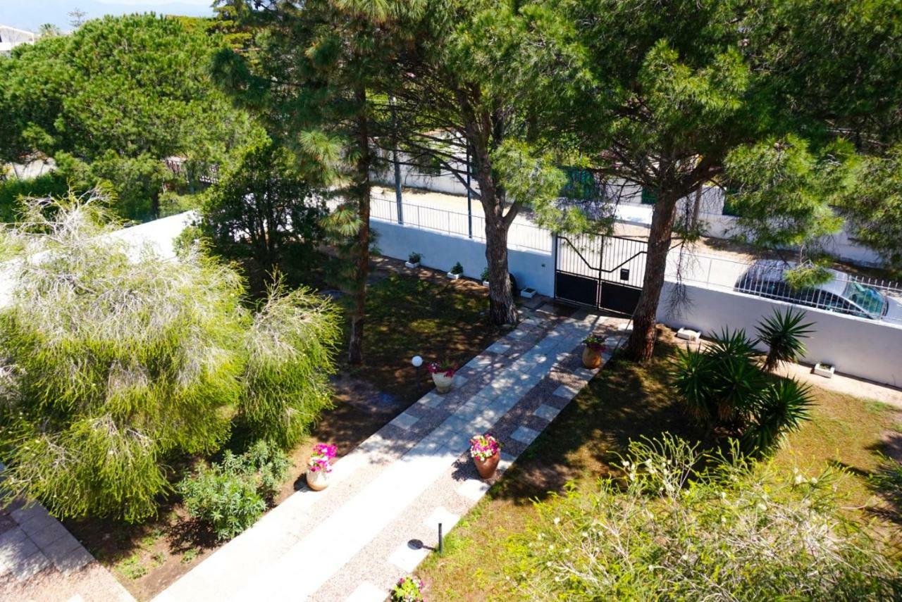 Villa Aurelia - Seafront Apartment With Terrace クアルトゥ・サンテーレナ エクステリア 写真